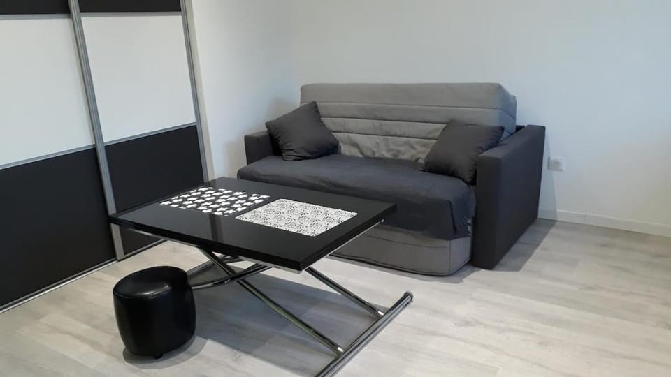 Maison appartement entier calme Apartment in Limoges