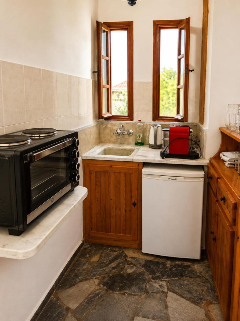 Kitchen or kitchenette, stove