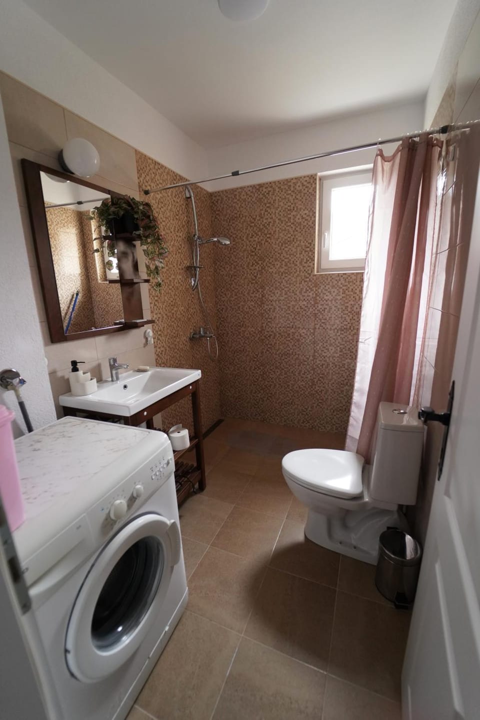 Shower, Bathroom, towels