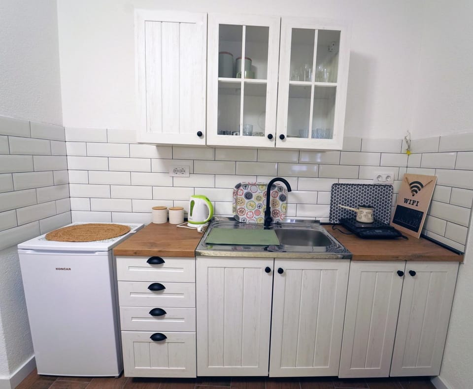 Coffee/tea facilities, Kitchen or kitchenette, pet friendly, stove, toaster