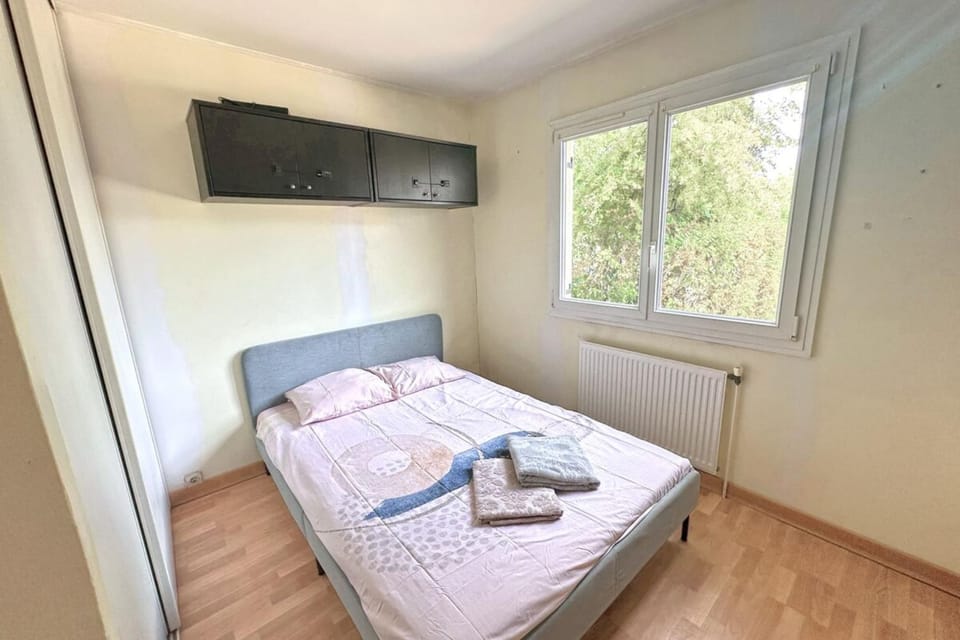 Maison spacieuse-3 chambres-jardin-parking privé House in Fontainebleau