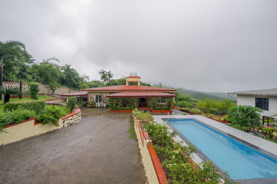 Property building, Natural landscape, Garden view, Pool view, Swimming pool