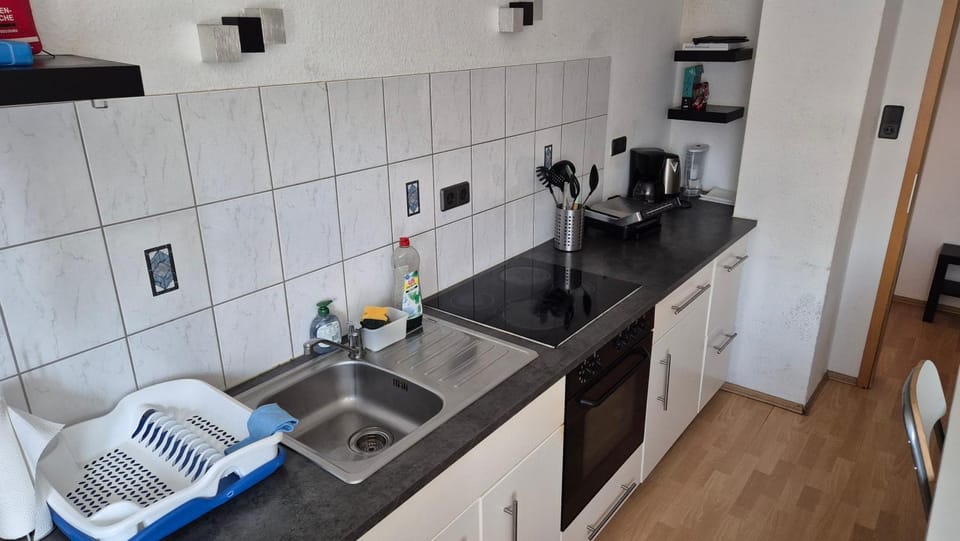 Coffee/tea facilities, Kitchen or kitchenette, dishwasher, toaster