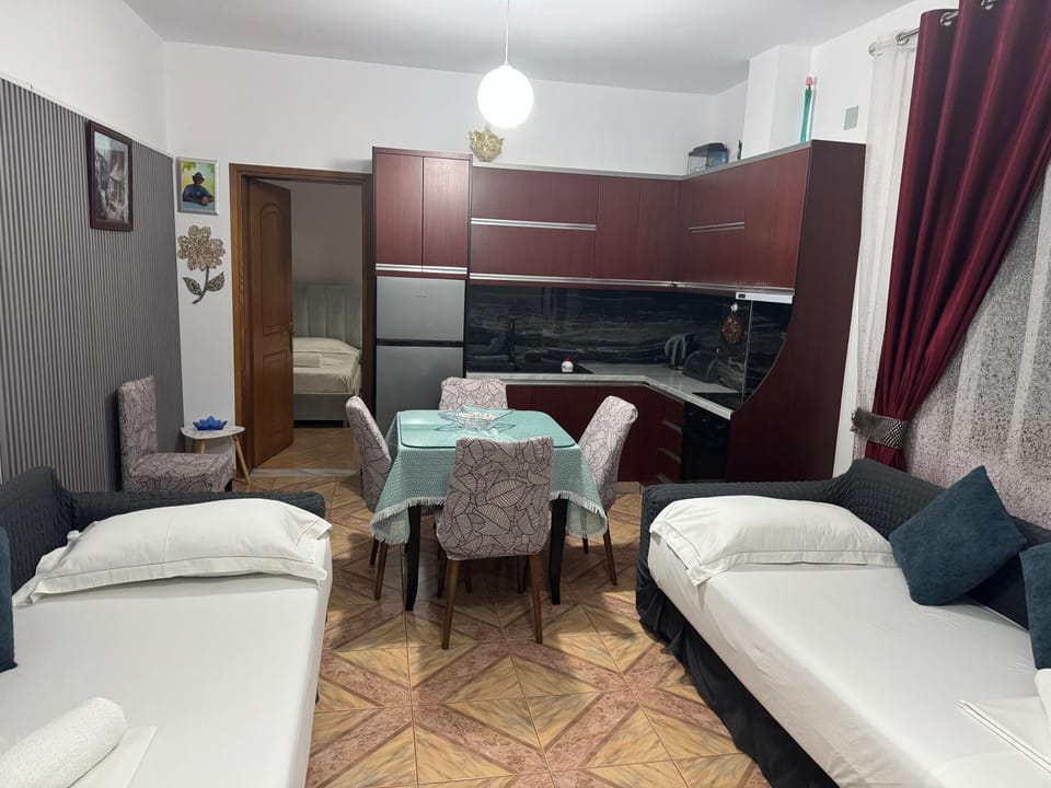 Elmir apartament's Bed and Breakfast in Ksamil