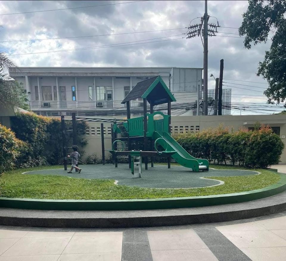 LA VERTI 1B MINIMALIST AFFORDABLE STAYCATION IN PASAy Apartment in Pasay