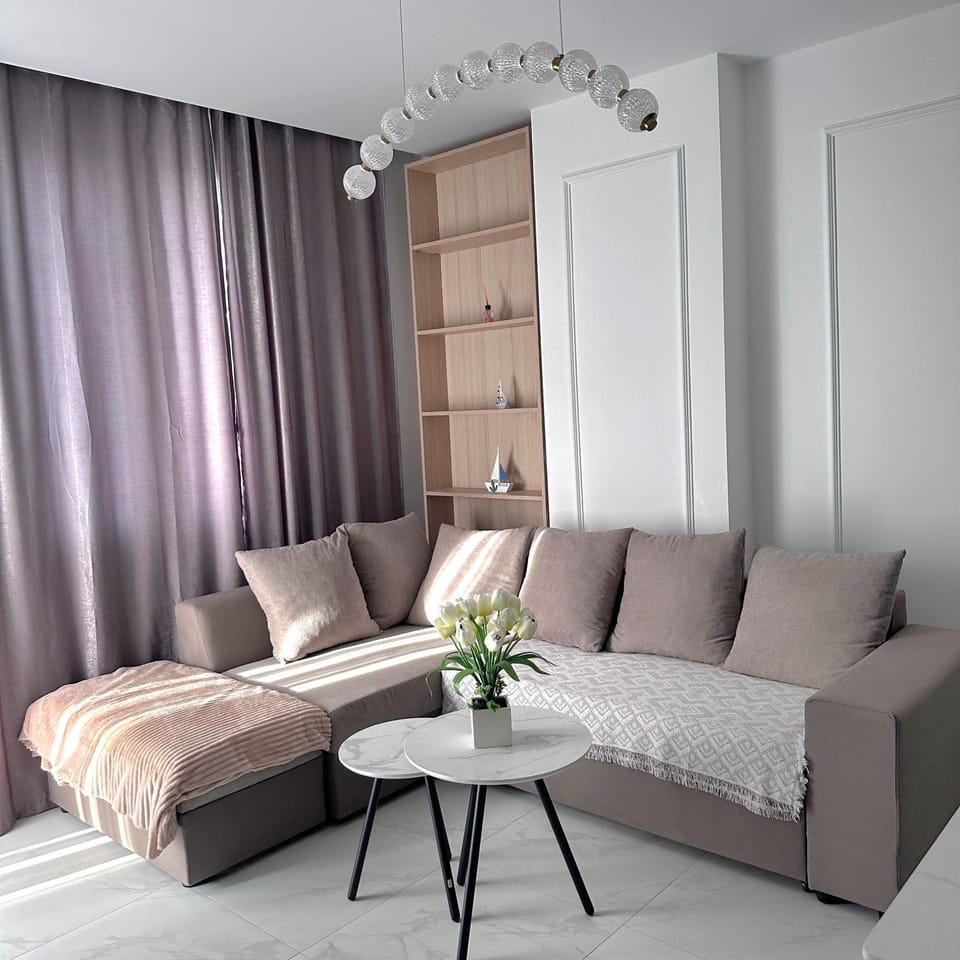 Living room, Cycling