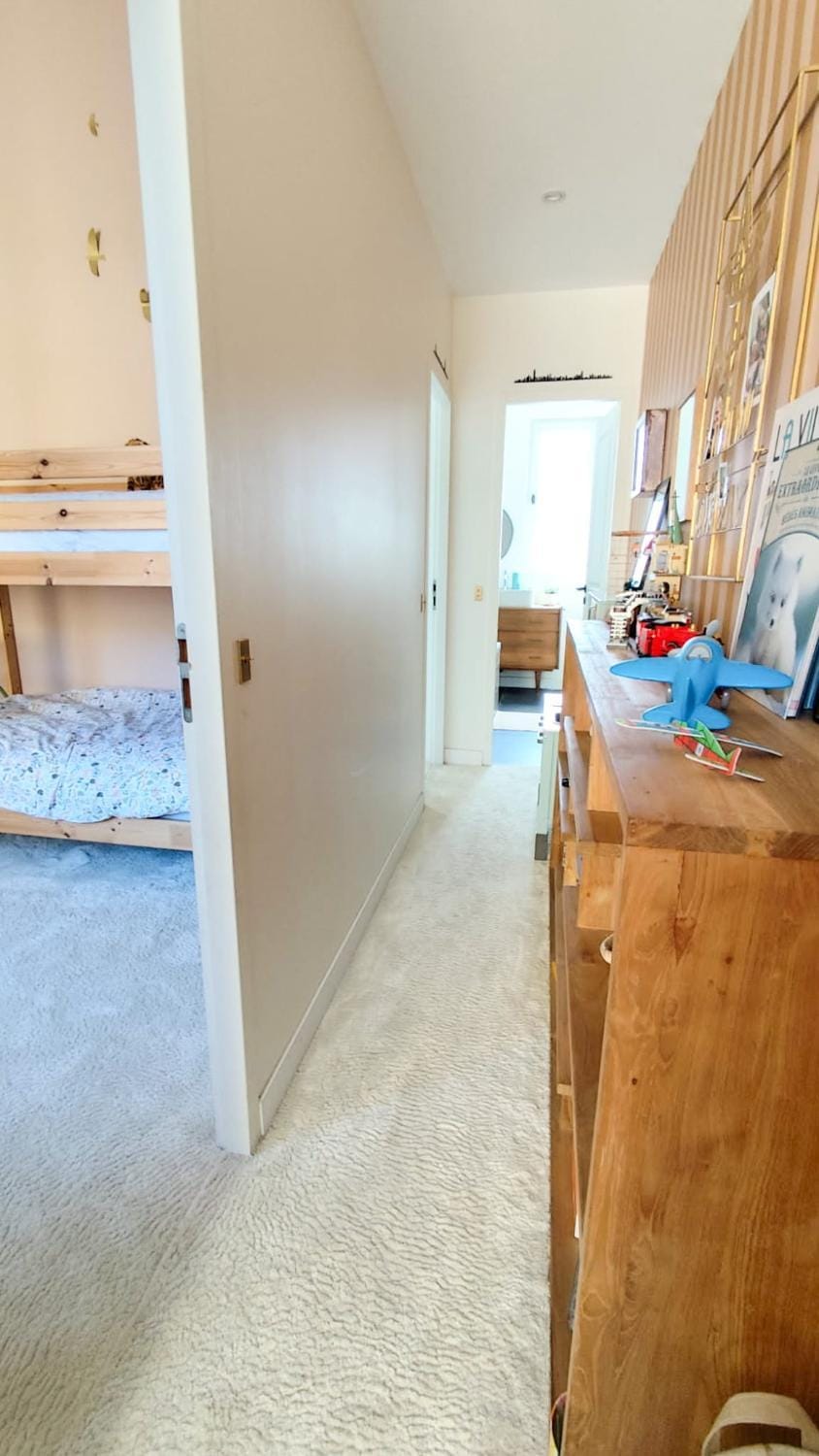 Bed, Photo of the whole room, bunk bed