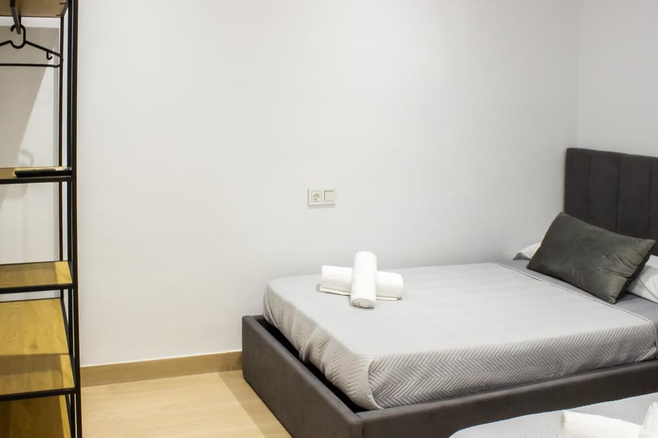 Bed, Living room, Photo of the whole room, Bedroom