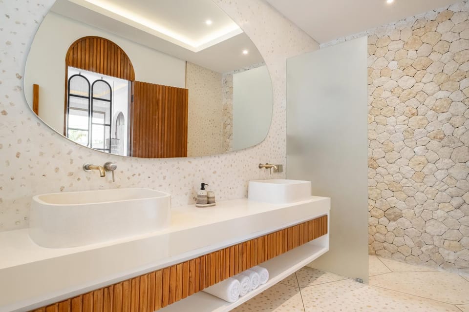 Shower, Bathroom, towels