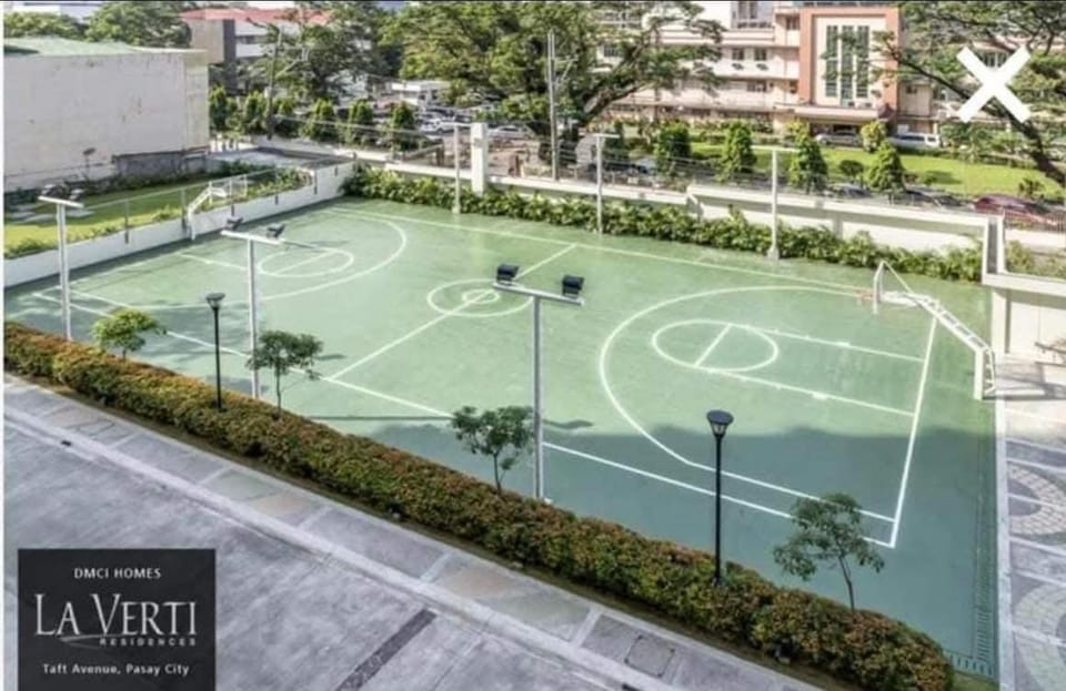 LaVerti 1BR Affordable staycation groups family Apartment in Pasay