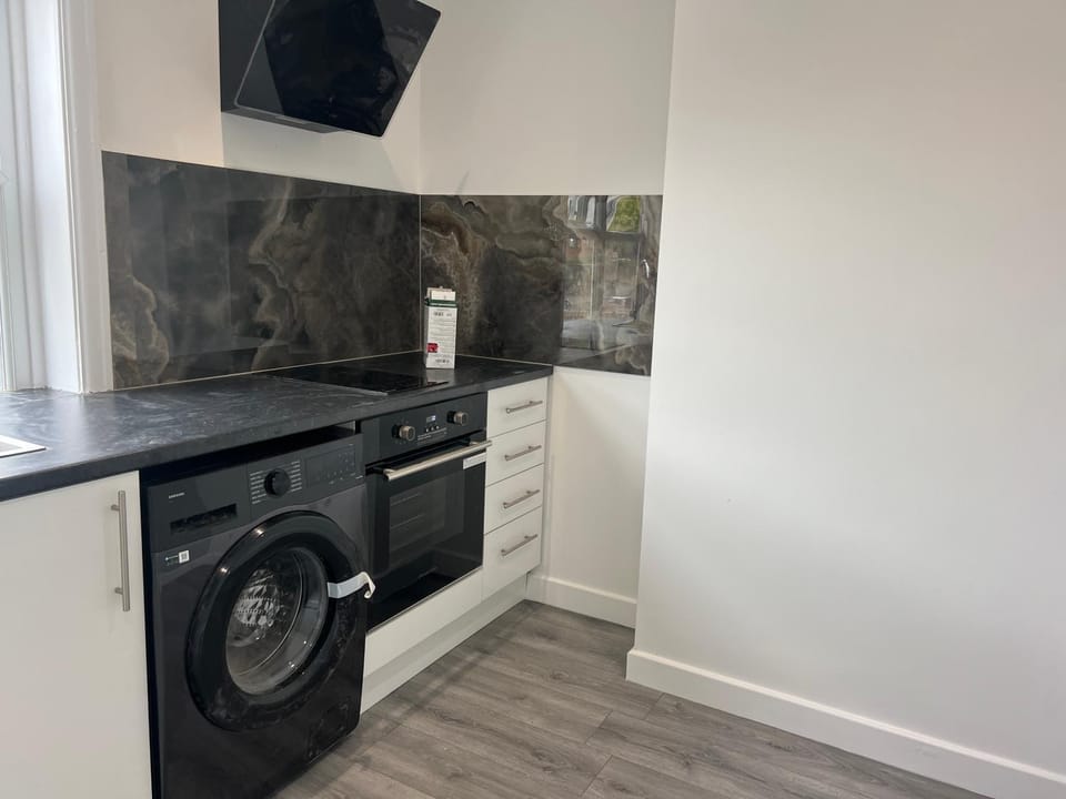 Modern Studio Lets Apartment in London