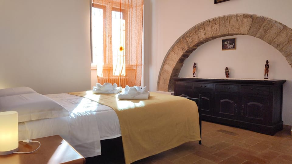 Bed, Photo of the whole room, Bedroom, flat iron