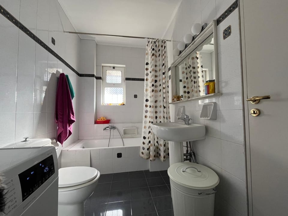 Toilet, Bathroom, Bath, towels