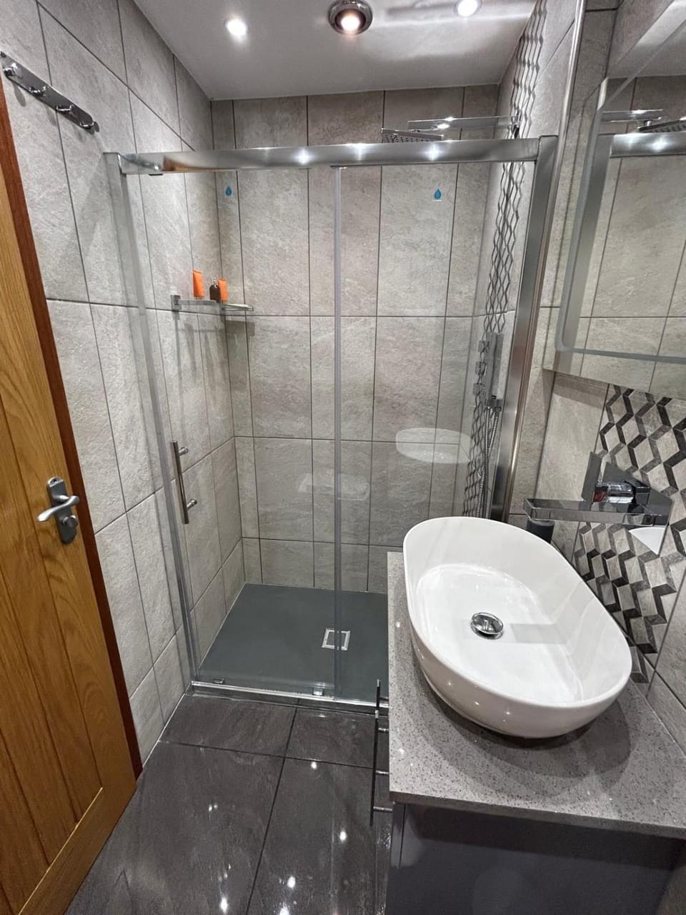 Shower, Bathroom