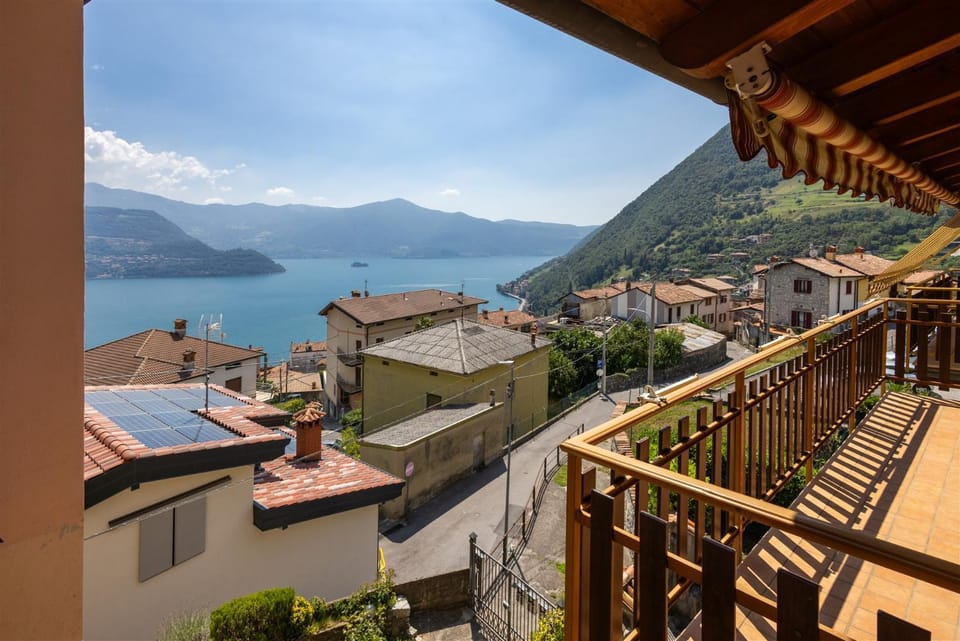 Natural landscape, View (from property/room), Balcony/Terrace, Lake view