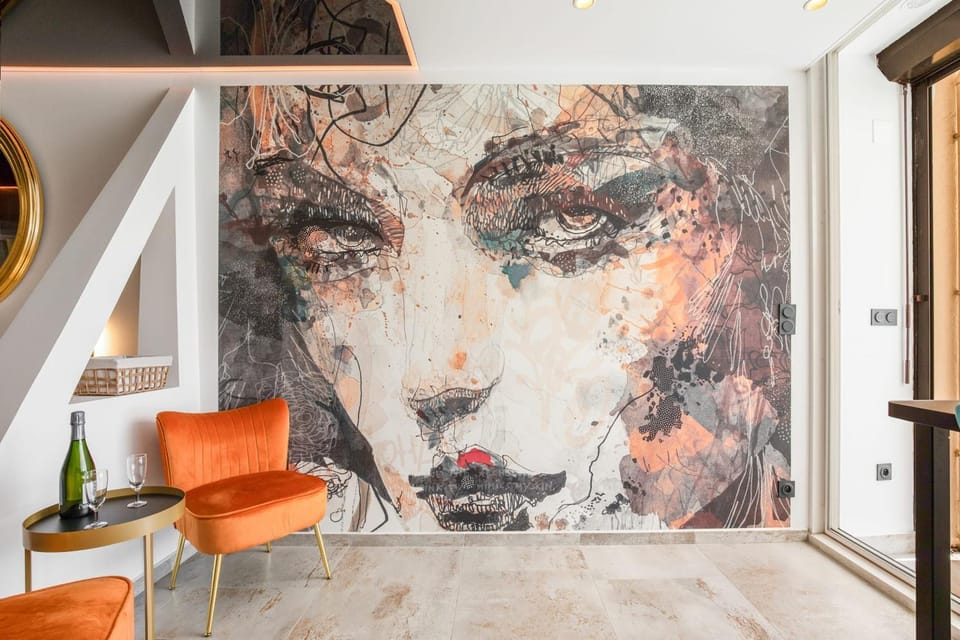 Living room, Decorative detail, Seating area