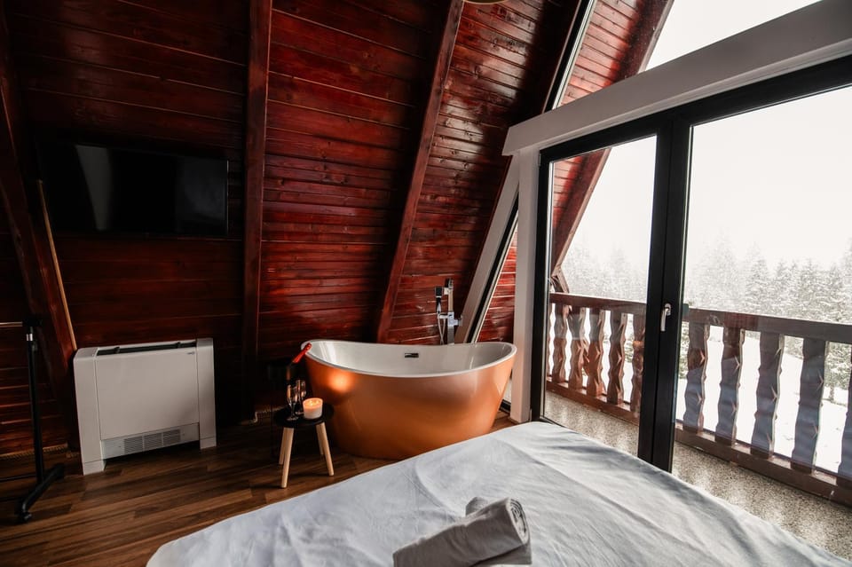 Cabana Aura Chalet in Cluj County