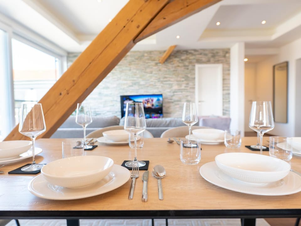 TV and multimedia, Dining area, Drinks