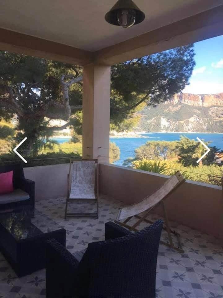 Bas de villa, 90 m2, terrasse, jardin Apartment in Cassis