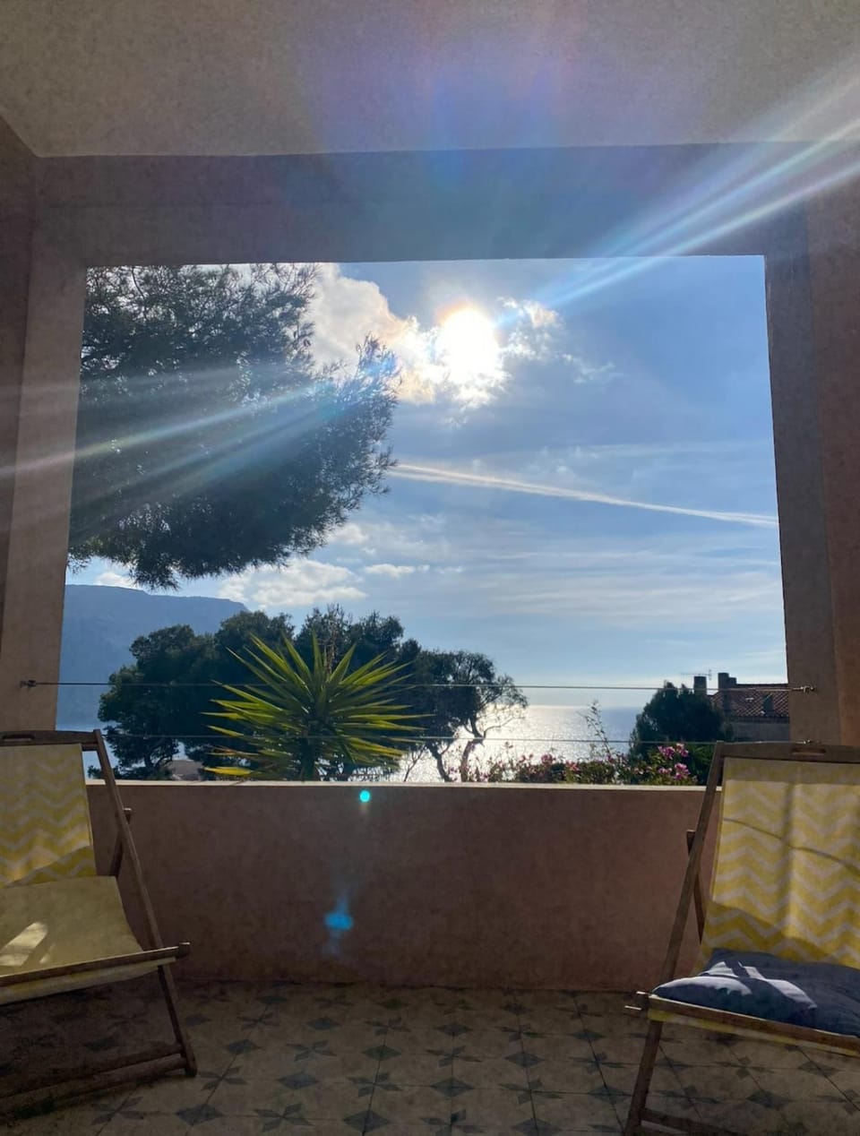 Bas de villa, 90 m2, terrasse, jardin Apartment in Cassis