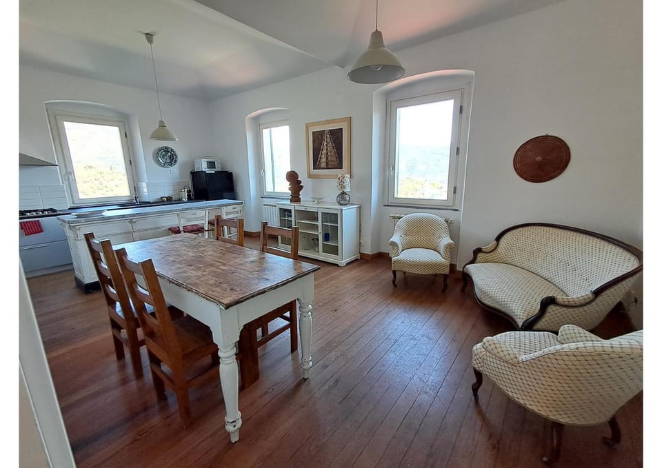 Les Oliviers Apartment in Rapallo