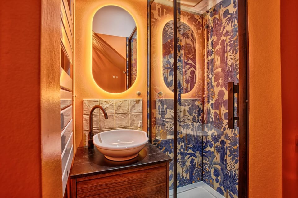 Shower, Toilet, Bathroom, hair dryier, towels