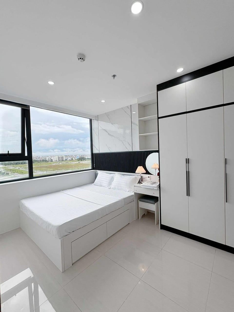 Bed, Photo of the whole room, Bedroom, wardrobe