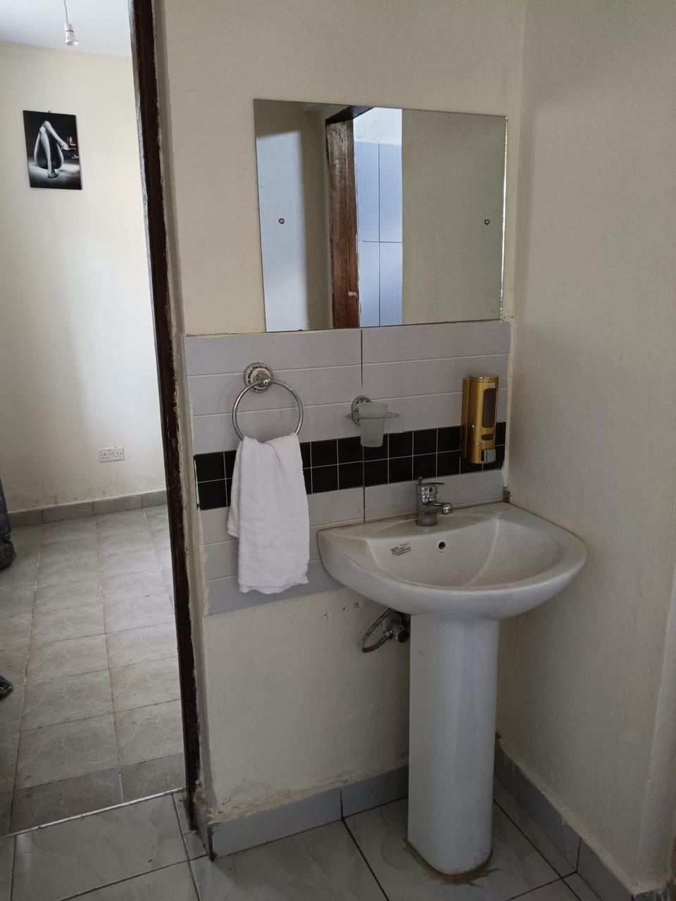 Empire BnB Bed and Breakfast in Diani Beach