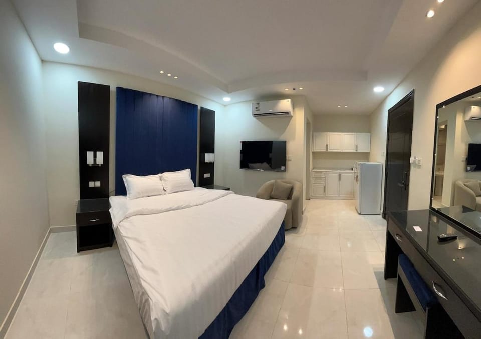 Luxurious NEW unit with kitchen in 5 stars building Apartment in Al Khobar
