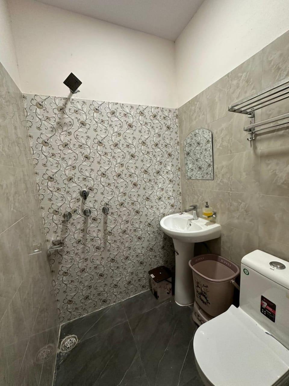 V2 Guest House Hotel in Punjab, India