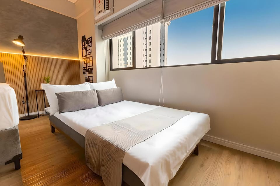 Bed, Bedroom, air conditioner