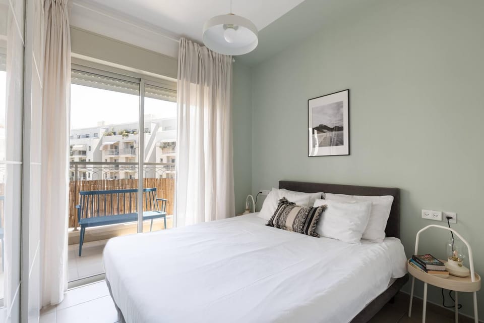 Amazing Jaffa Complex with Parking by TLV2RENT Apartment in Tel Aviv-Yafo
