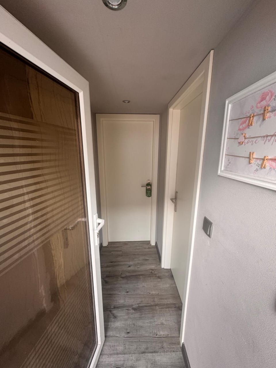 gemütliches Zimmer mit eigenem Bad und separatem Eingangstor Vacation rental in Saxony-Anhalt, Germany