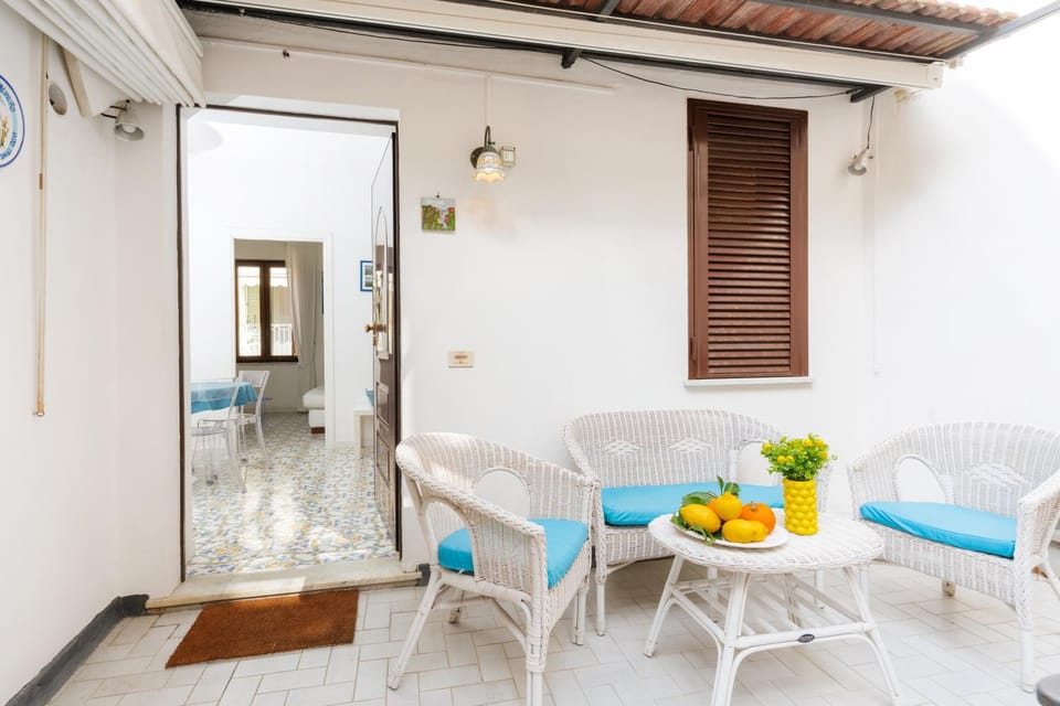 Property building, Balcony/Terrace