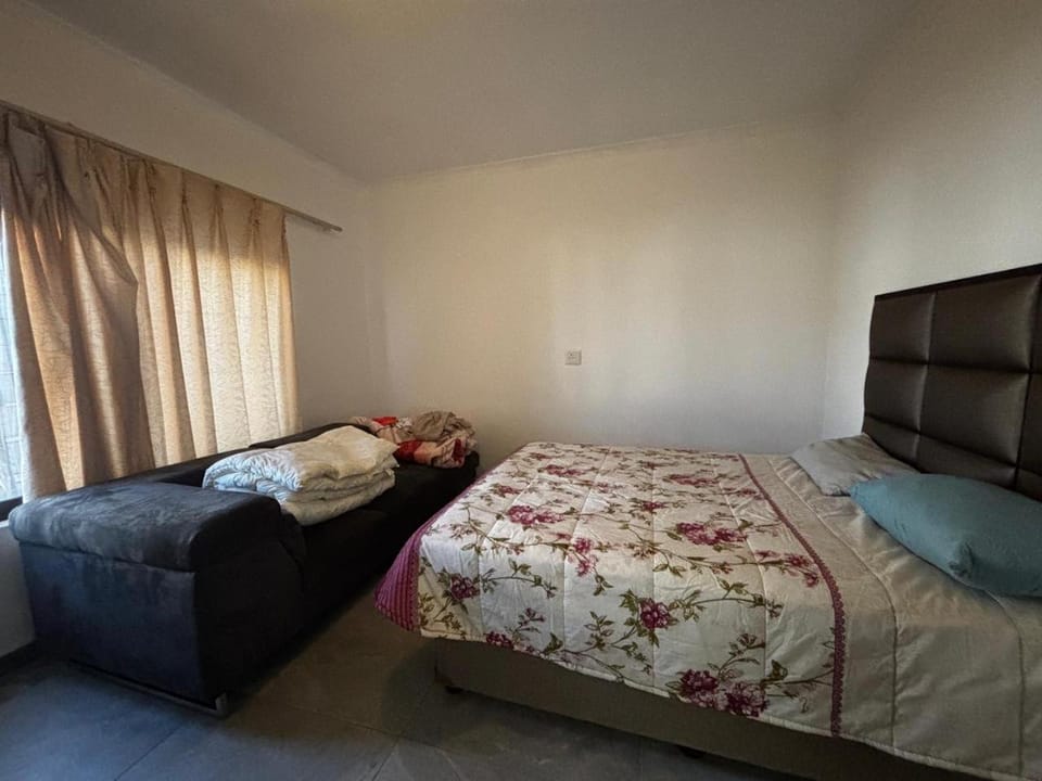 Summer Sands Guest House Bed and Breakfast in KwaZulu-Natal