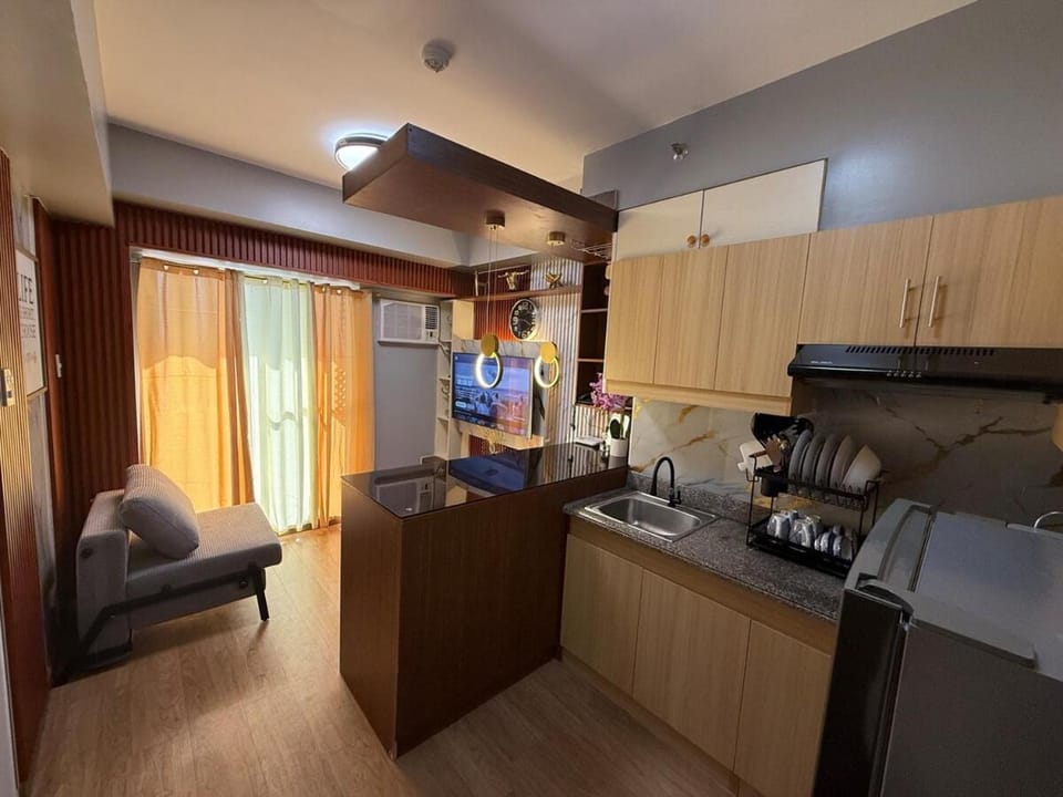 Minimalist Staycation Near Cubao, Ateneo Apartment in Quezon City