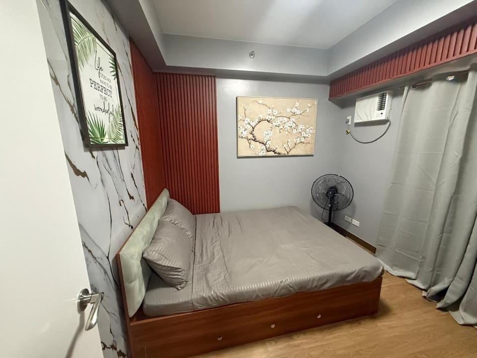 Minimalist Staycation Near Cubao, Ateneo Apartment in Quezon City