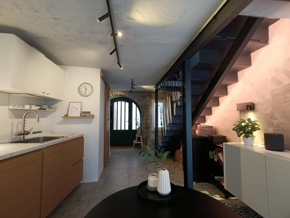 Fjaka, old stone house Apartment in Split-Dalmatia County