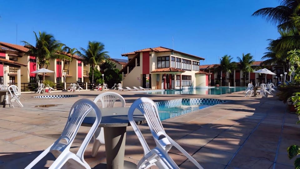 Property building, Day, Sauna, Pool view, Swimming pool, sunbed