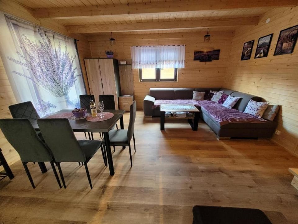 Lawendowy Domek przy szlaku GSB Bieszczady House in Poland