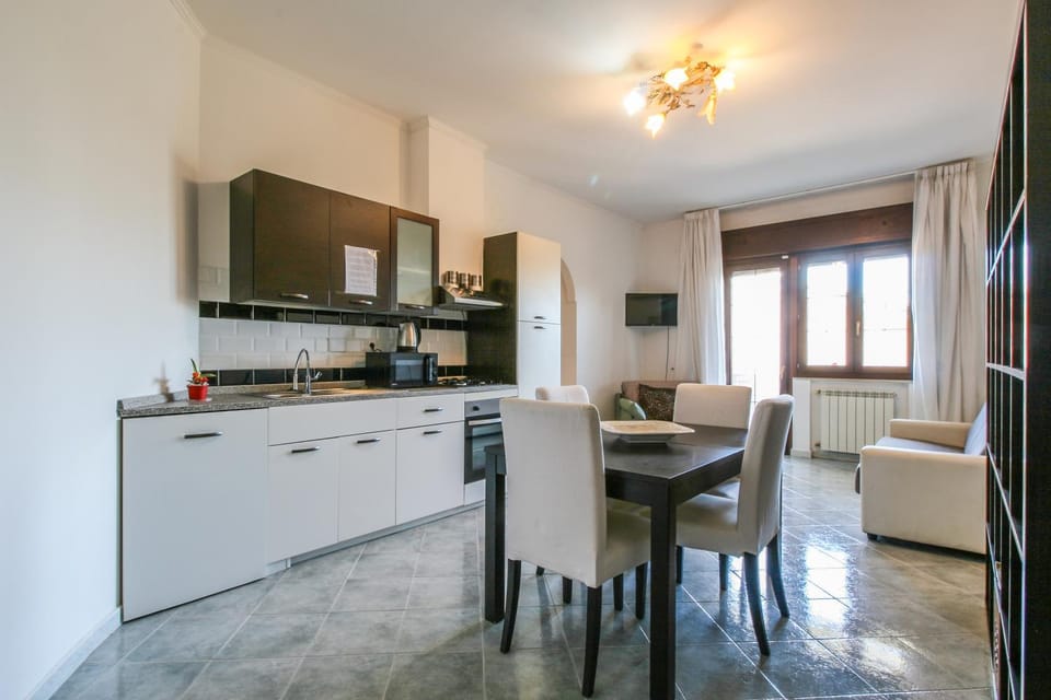Kitchen or kitchenette, Living room, Seating area, Dining area, dishwasher, oven, stove