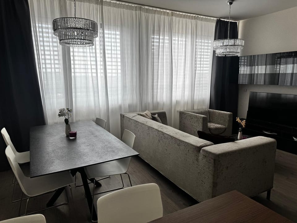 Living room, Seating area, Dining area