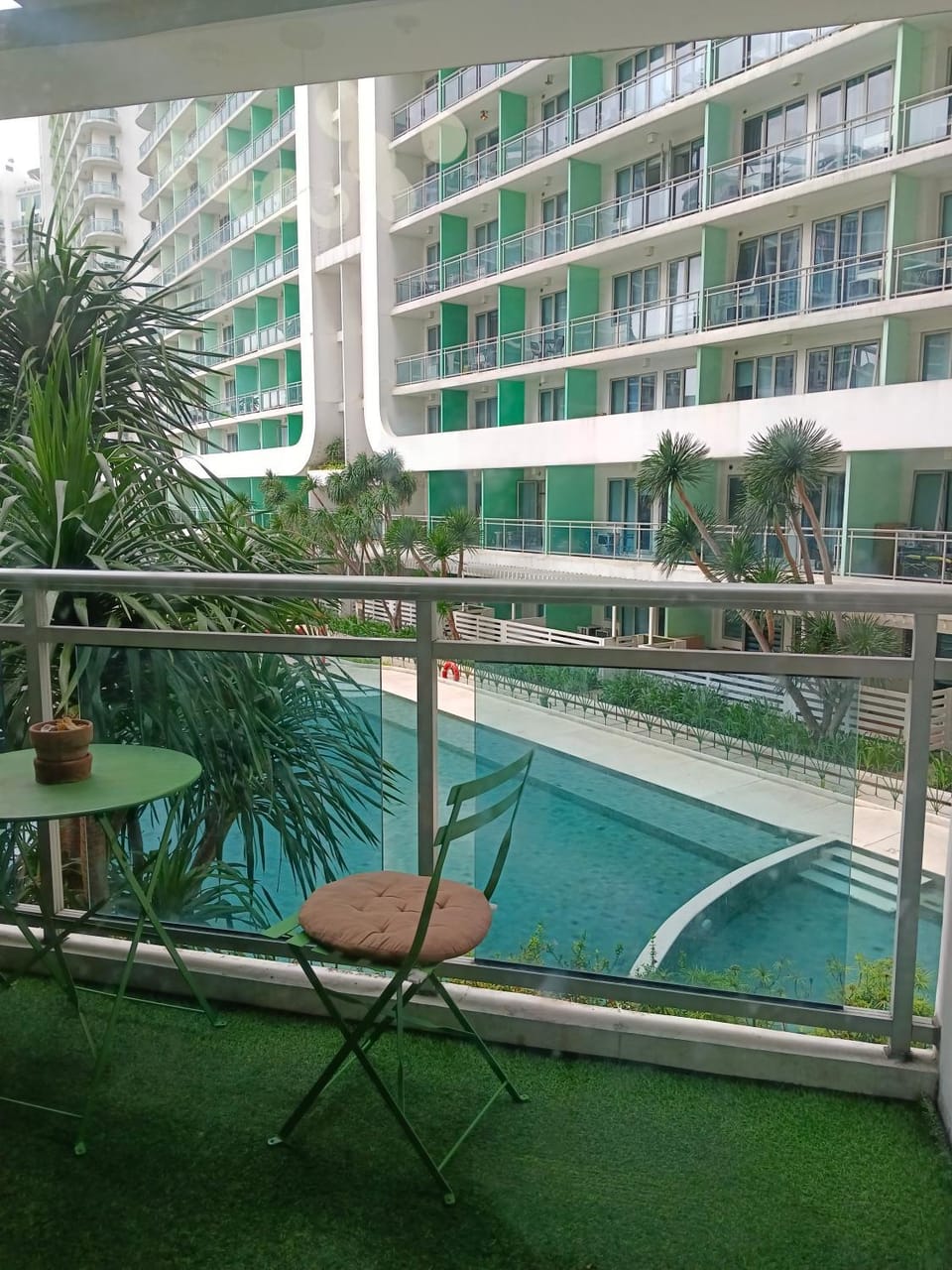 Natalie Staycation Buddies Apartment hotel in Paranaque