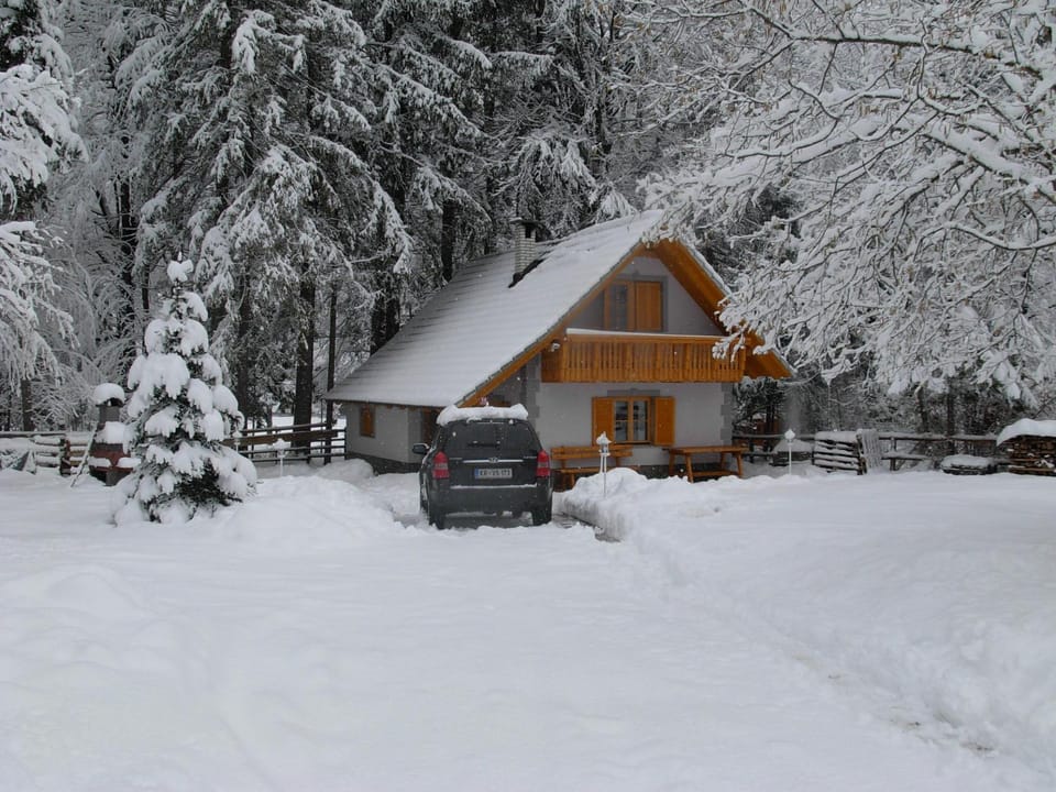 Property building, Winter