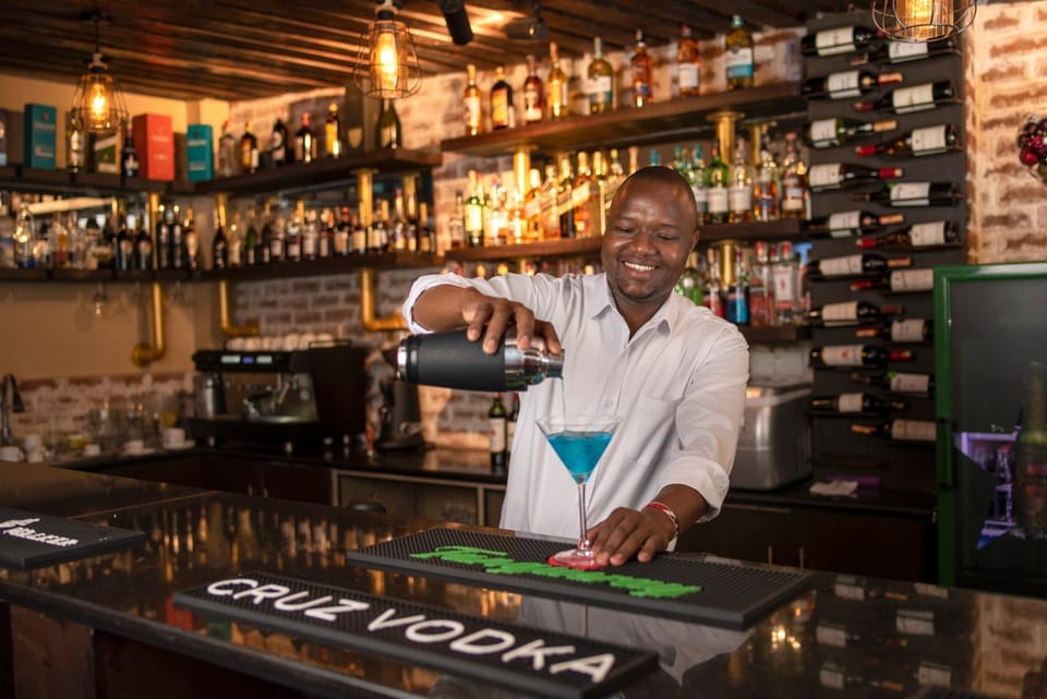 Staff, Nightclub / DJ, Lounge or bar