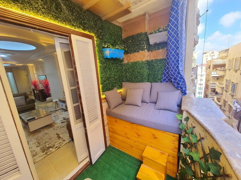 near to alexandria bibliotheca and faculty of medicine Apartment in Alexandria