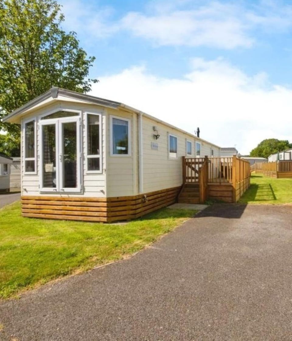 Blue Water Retreat Dawlish Warren Nr Beach House in Teignbridge