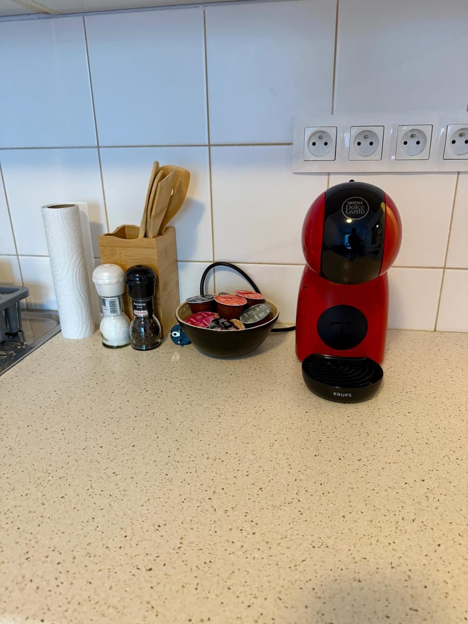 Coffee/tea facilities, Kitchen or kitchenette