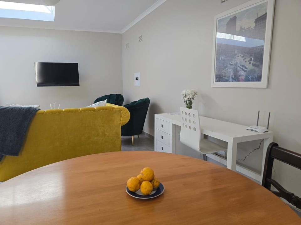 Jasmine cottage Apartment in Sandton
