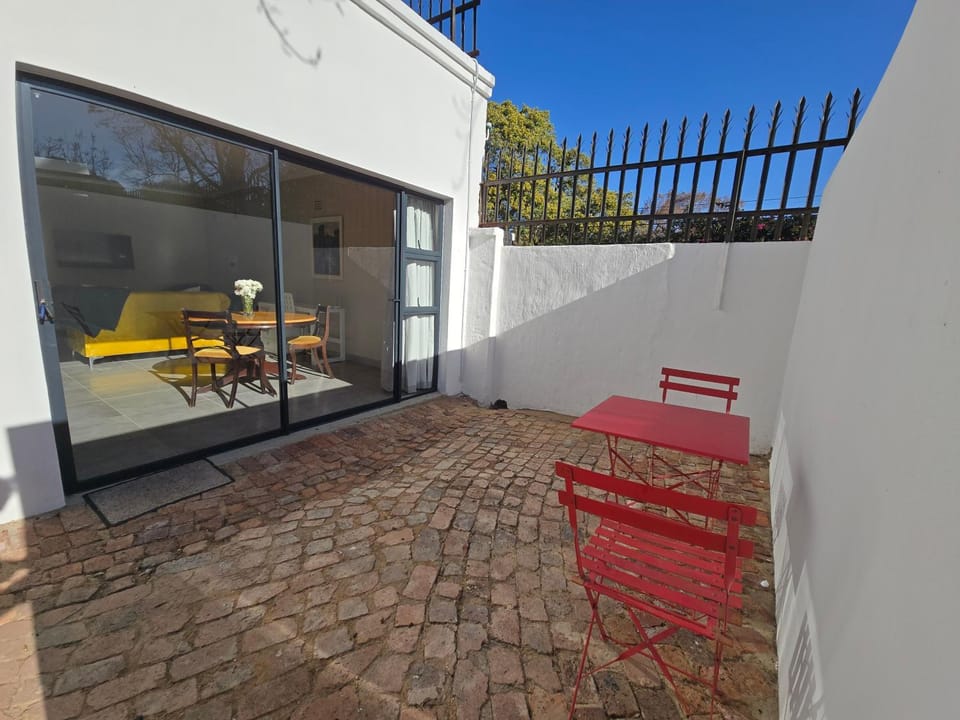 Jasmine cottage Apartment in Sandton